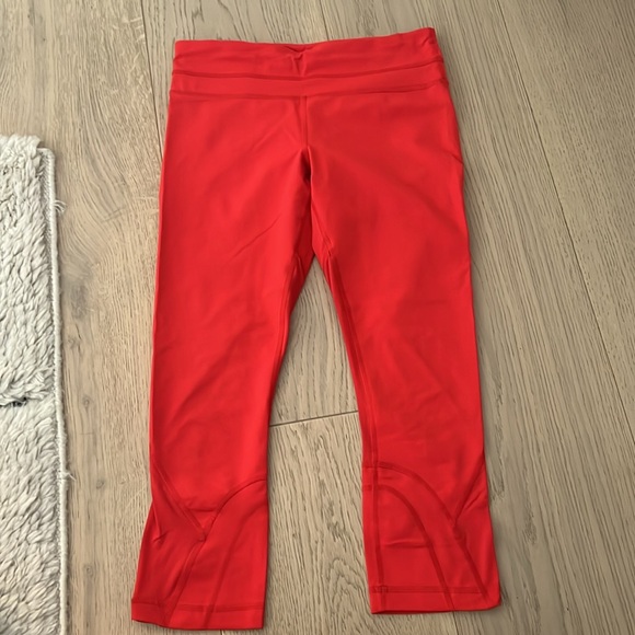 Lululemon pants! Excellent condition! - Picture 2 of 4